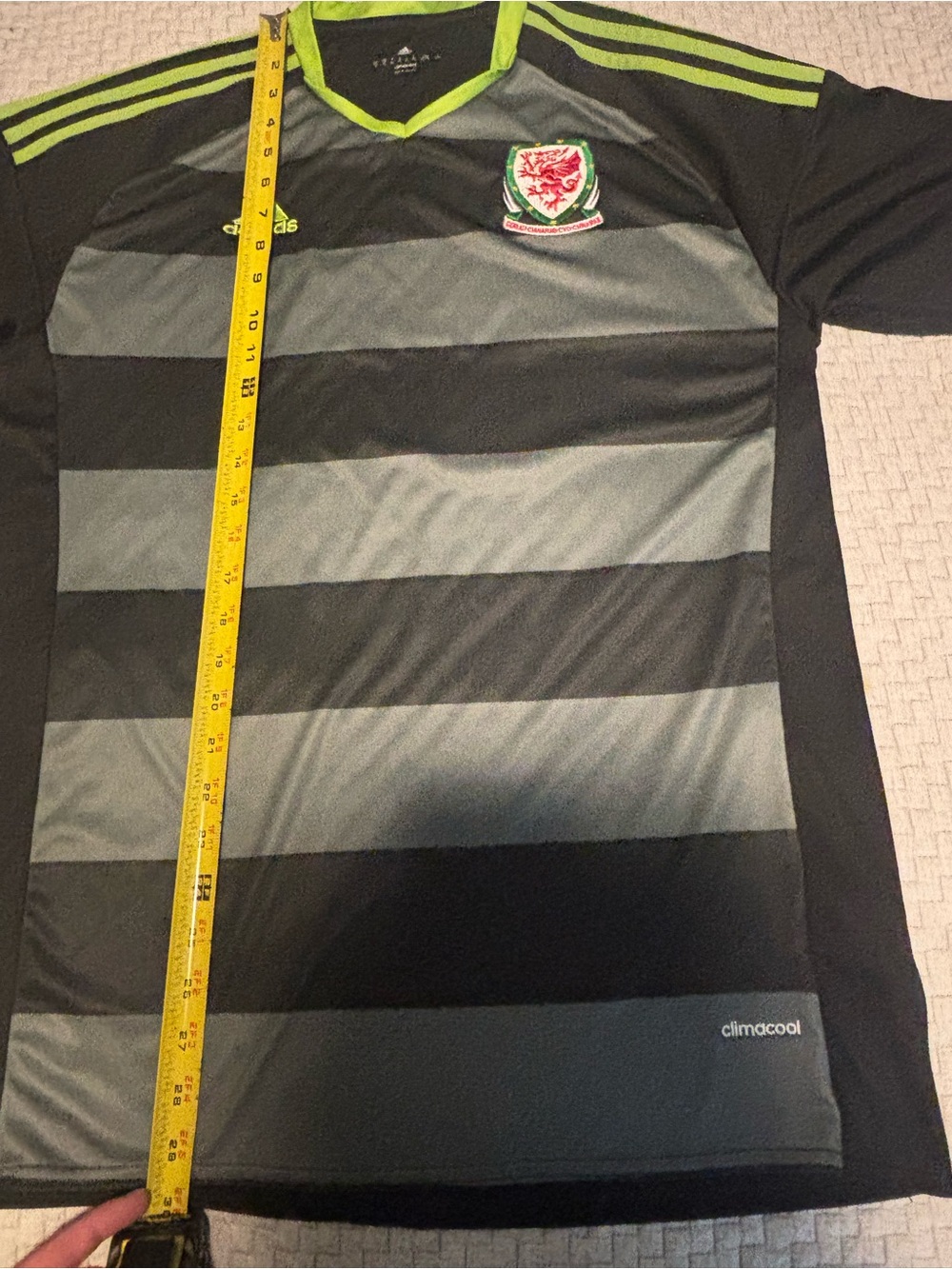 Vintage Wales Adidas Soccer Jersey Size XL - Picture 7 of 7
